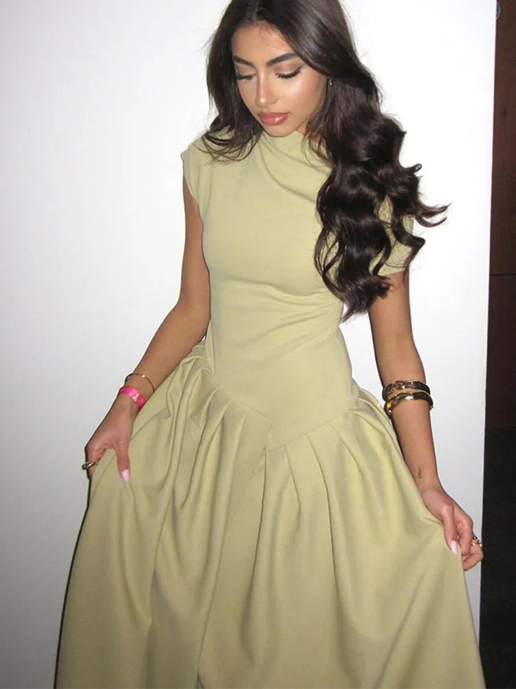 Vestido Longo Elegante com Cintura Plissada